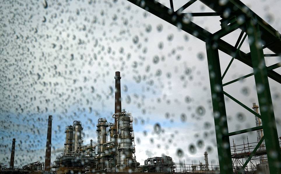 2026 04 21T110457Z 471026743 RC2PFKATW3FZ RTRMADP 3 RUSSIA KAZAKHSTAN GERMANY DRUZHBA OIL