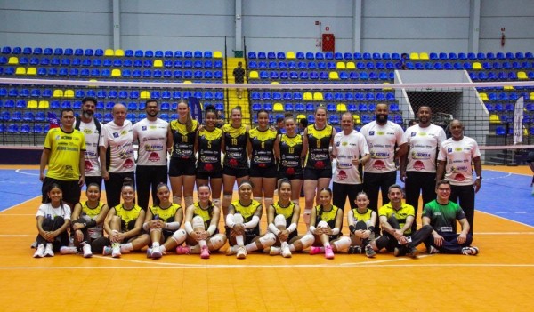Técnico de Colíder conquista vice-campeonato da Superliga C Feminina com equipe de Sorriso 6a7b042d7aa4bba22c
